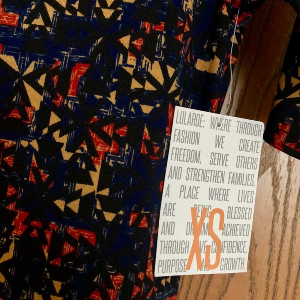 XS LuLaRoe Julia